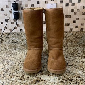 Get ready for the new season with these UGG boots.